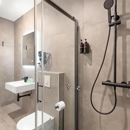 krevet i doručak Konoba 4*