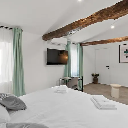 Bed & Breakfast Konoba 4*